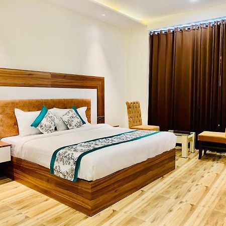 Hotel White House By An Hotels - Walking Distance From Golden Temple Amritsar Dış mekan fotoğraf