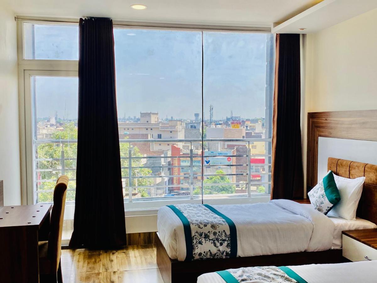 Hotel White House By An Hotels - Walking Distance From Golden Temple Amritsar Dış mekan fotoğraf