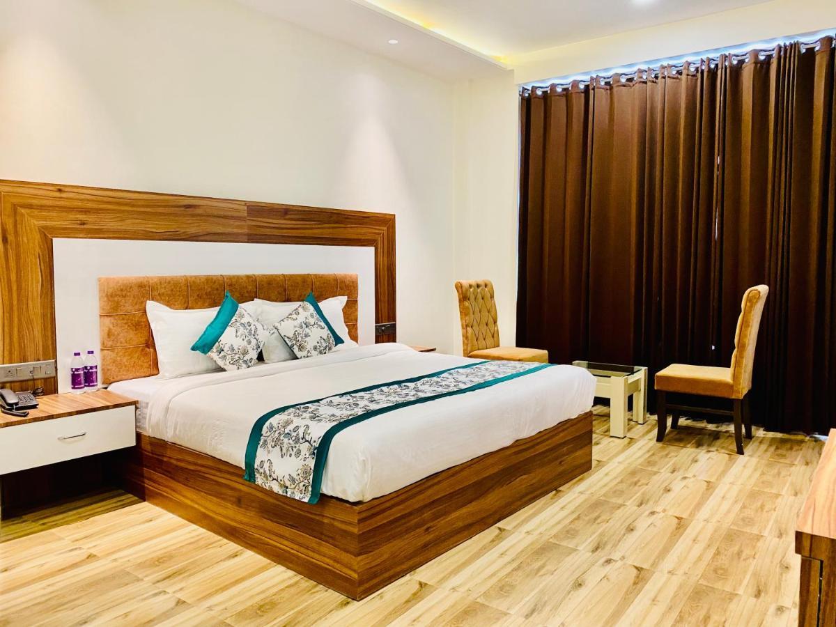 Hotel White House By An Hotels - Walking Distance From Golden Temple Amritsar Dış mekan fotoğraf