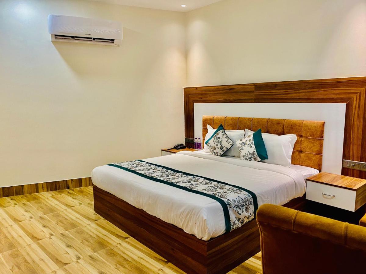 Hotel White House By An Hotels - Walking Distance From Golden Temple Amritsar Dış mekan fotoğraf